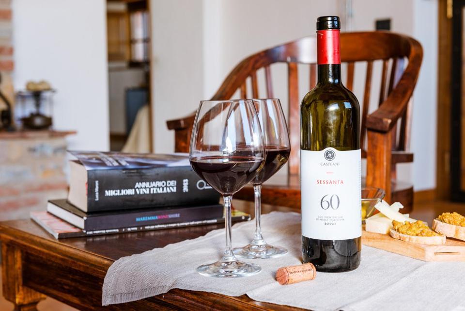 Agriturismo & Cantina Tenuta Casteani Ribolla Екстериор снимка
